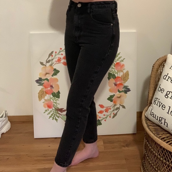 Nasty Gal Black Mom Jeans - Picture 2 of 4
